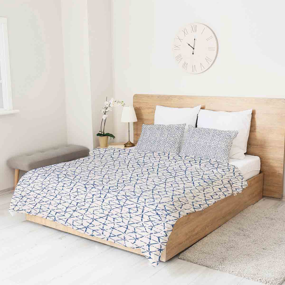 Original Therapiedecke - Baumwollbezug Weiß mit zarten blauen Formen