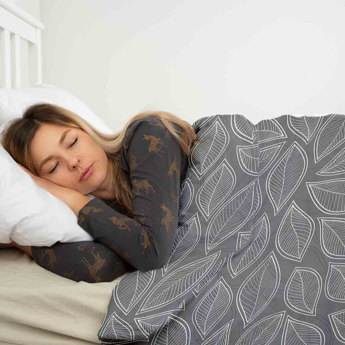 Original Therapiedecke - Baumwoll Bettwäsche Set Grau mit weißen Palmblättern