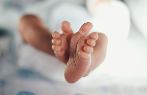 Studie (2020): Wirksamkeit von Therapiedecken bei Säuglingen mit neonatalem Abstinenzsyndrom (NAS)