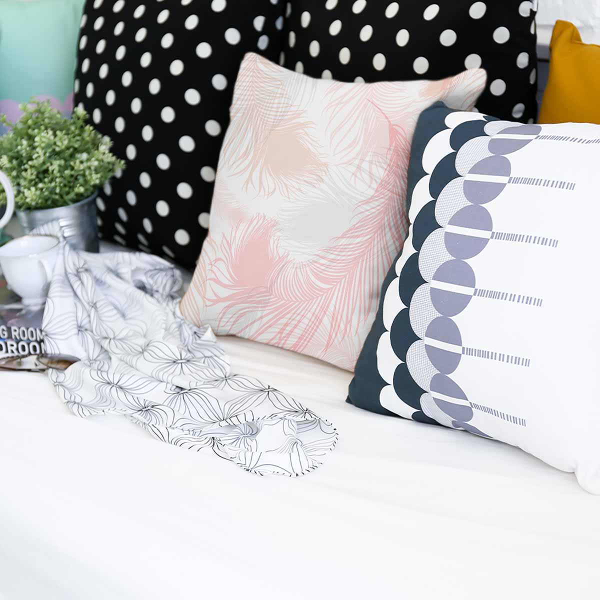 Gesundheitskissen Weiß mit rosa Federn