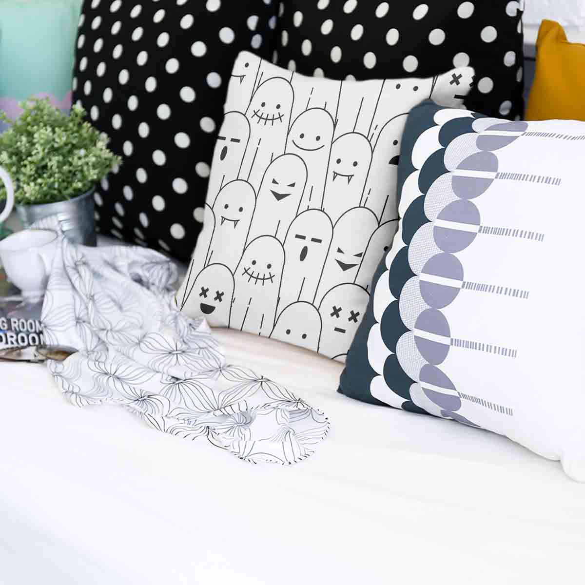 Gesundheitskissen Weiß mit lustigen Gespenstern