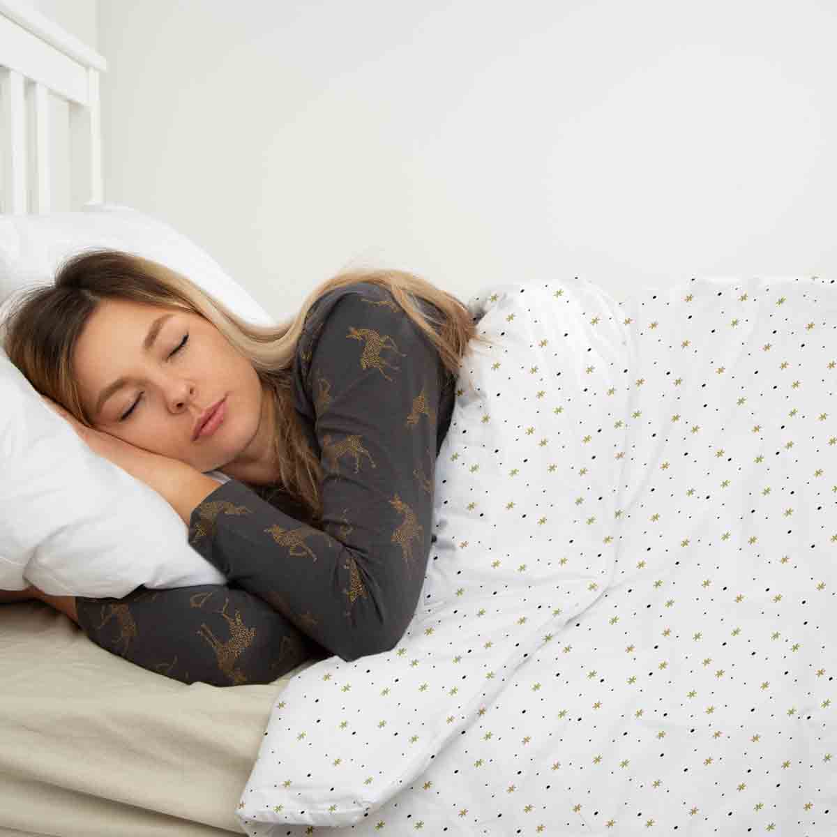 Original Therapiedecke - Baumwoll Bettwäsche Set Weiß mit Sternen und Punkten