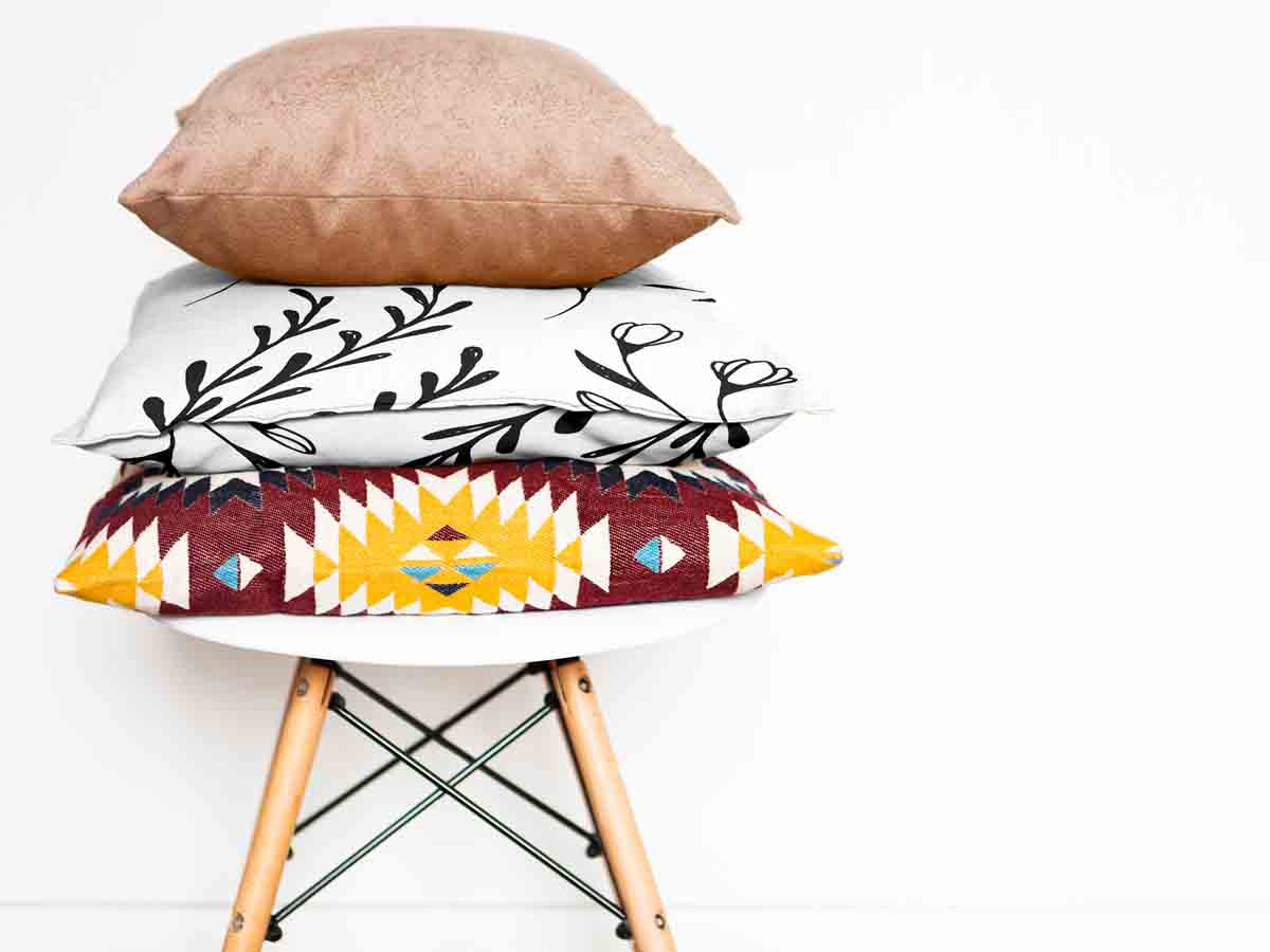 Gesundheitskissen Weiß mit schwarzen Ästen