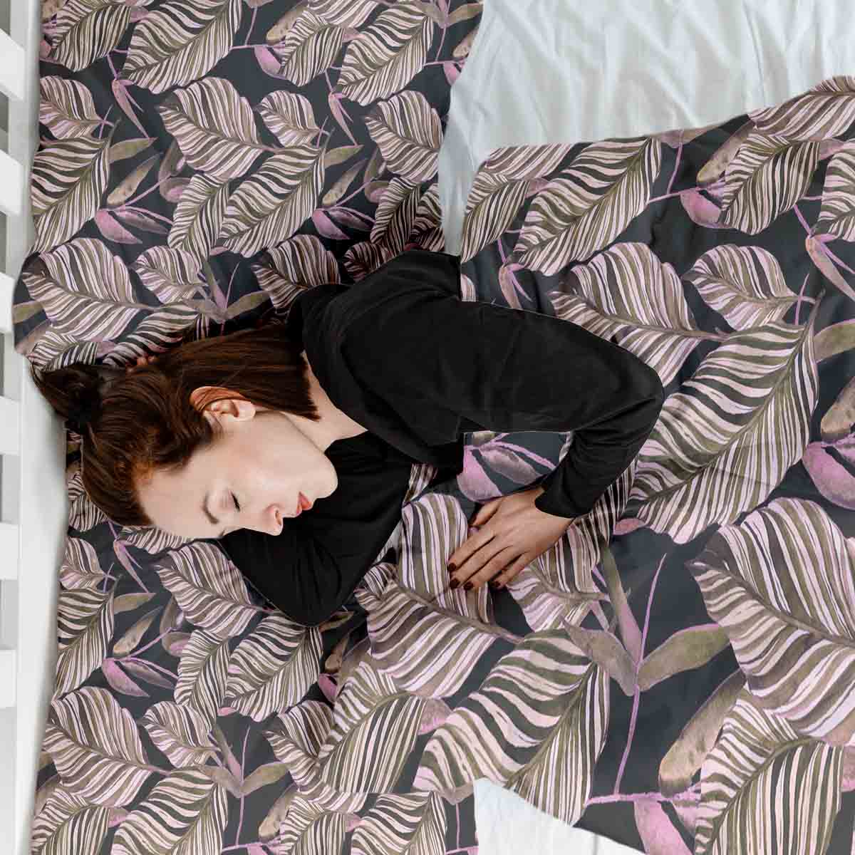 Original Therapiedecke - Baumwoll Bettwäsche Set Schwarz mit lila Blättern