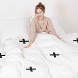 Therapiedecken Bettwäschen Set mit schwarzen Kreuzen