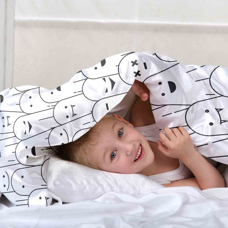 Therapiedecken Bettwäschen Set Weiß mit lustigen Gespenstern
