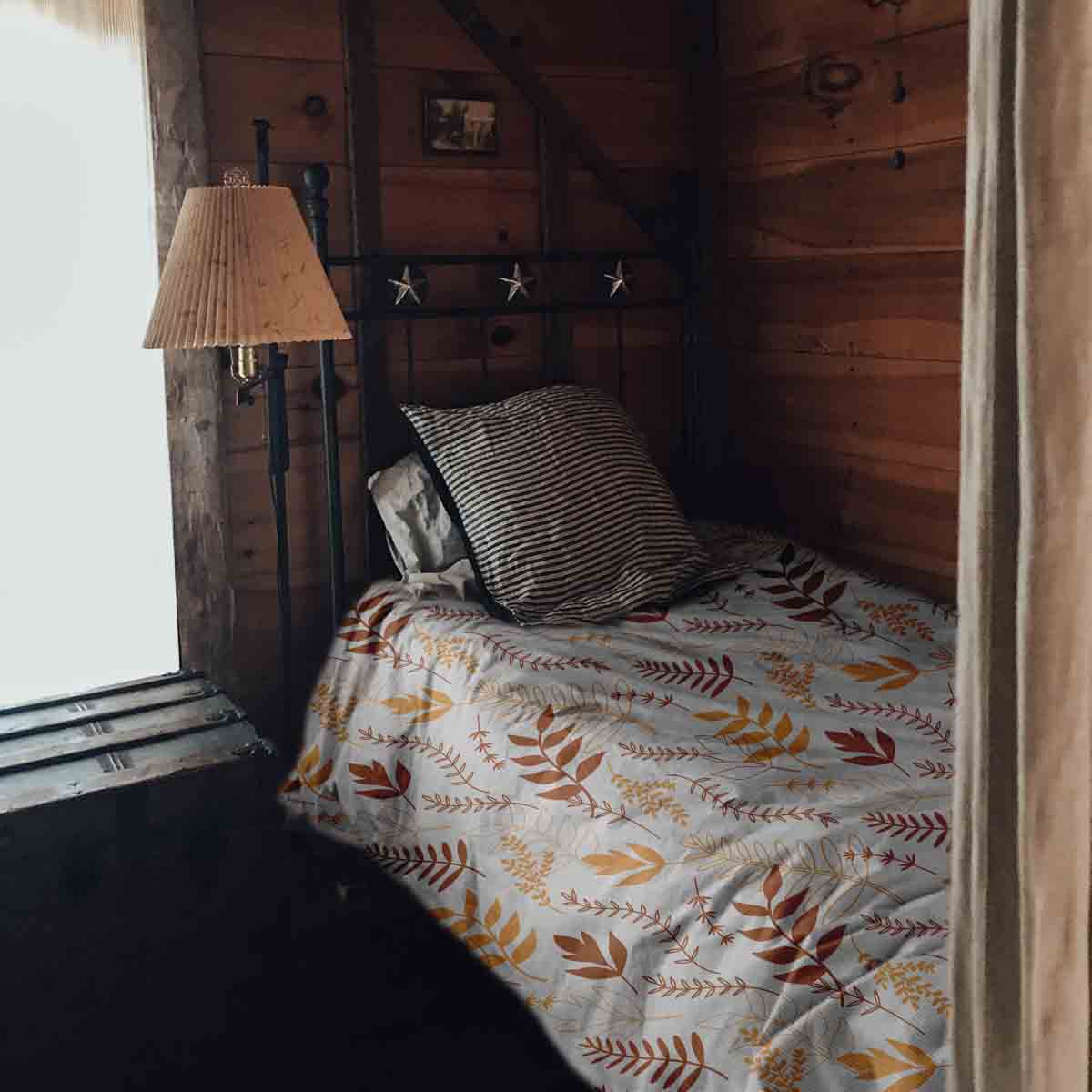 Original Therapiedecke - Baumwollbezug Weiß mit herbstlichen Zweigen